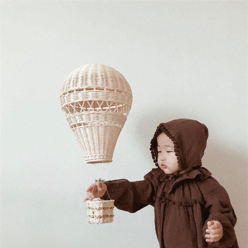 โคมไฟระย้ารูปบอลลูนลมร้อน LED  - Baby Nursery Decor Girl บทวิจารณ์และราคา